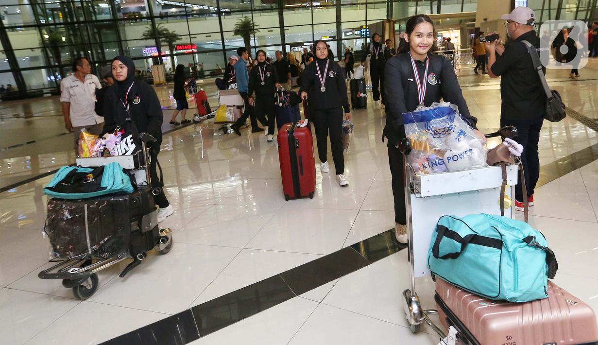 Capaian ini jadi kebanggan tersendiri, mengingat ini adalah penampilan pertama tim muda putri Indonesia di pentas Internasional. (Liputan6.com/Angga Yuniar)