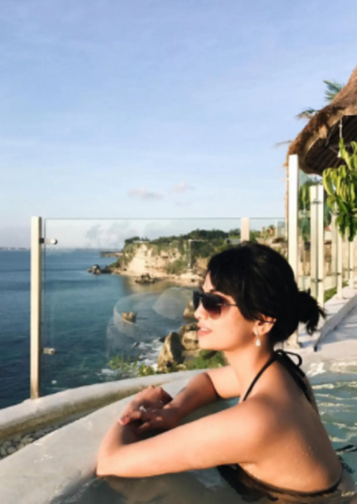Vanessa Angel berlibur di Bali. (Instagram/vanessaangelofficial)