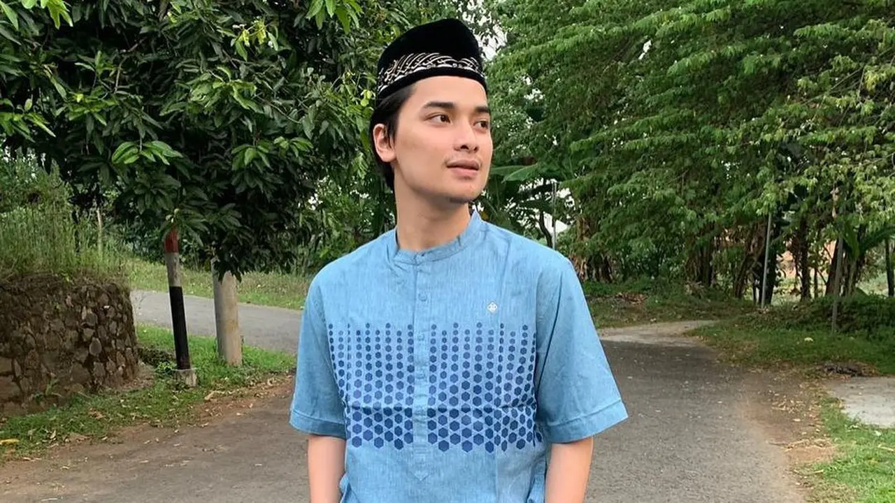 Alvin Faiz.