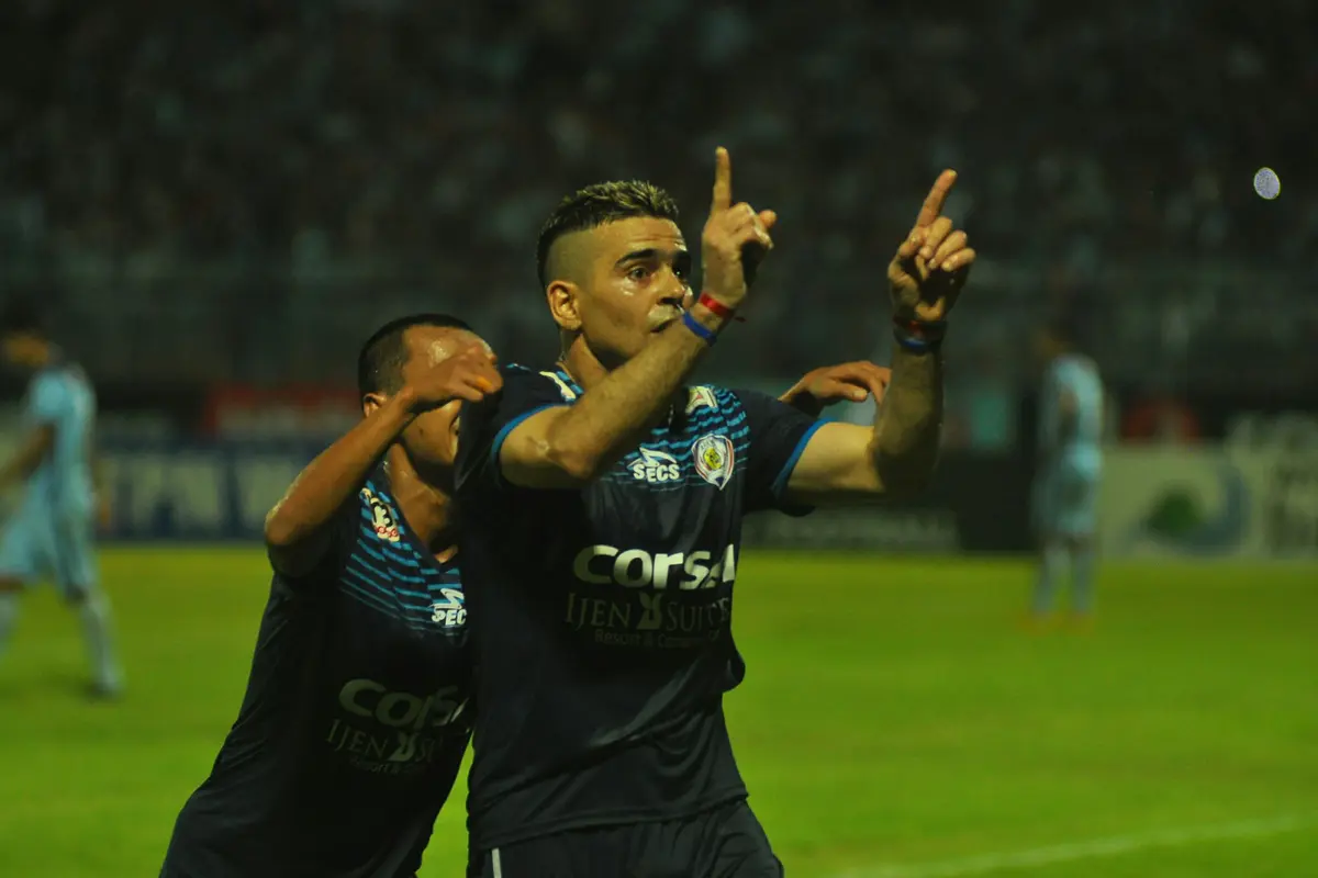 Cristian Gonzales