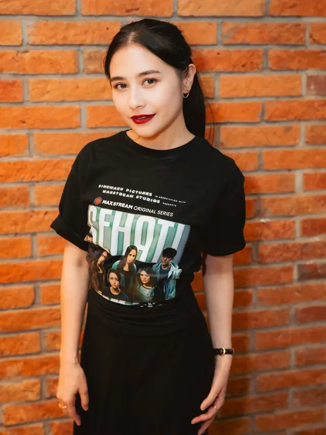 Prilly Latuconsina (Instagram/prillylatuconsina96)