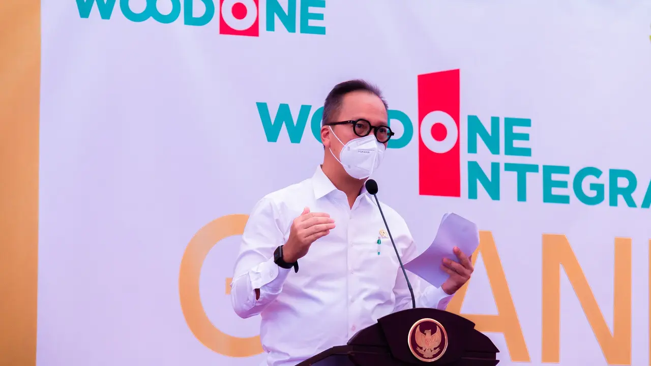 Menteri Perindustrian Agus Gumiwang Kartasasmita