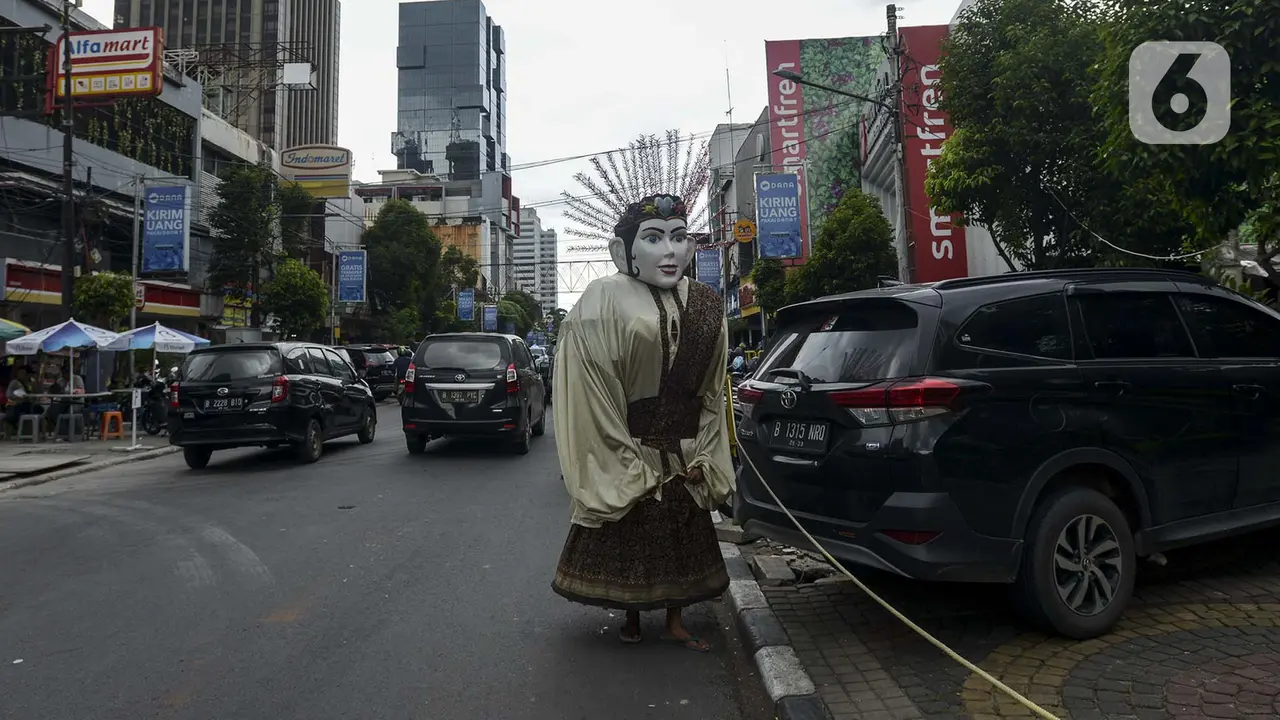 Pengamen Ondel-Ondel Jalanan Akan Dilarang