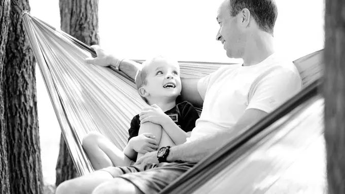[bintang] Kata Astrologer: Cowok dari 5 Zodiak Ini Bakal Jadi Super Daddy!