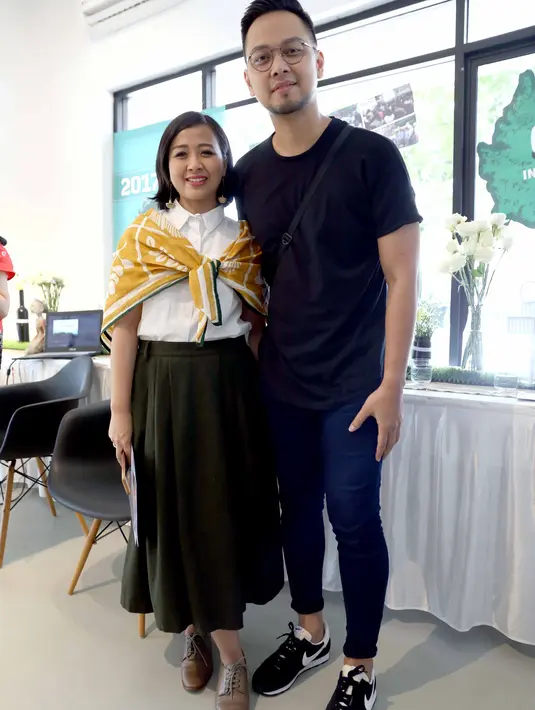 Tiga hari dalam hutan tropis di Sumatra Barat, Astrid akan membuat lagu. Lagu dimasukkan dalam project Musica Forest sebagai bentuk kritik kepada pemerintah terkait perusakan hutan yang makin marak. (Nurwahyunan/Bintang.com)