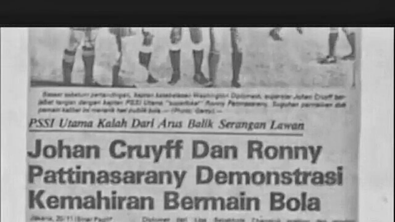 Johan Cruyff dan Ronny Pattinasarany