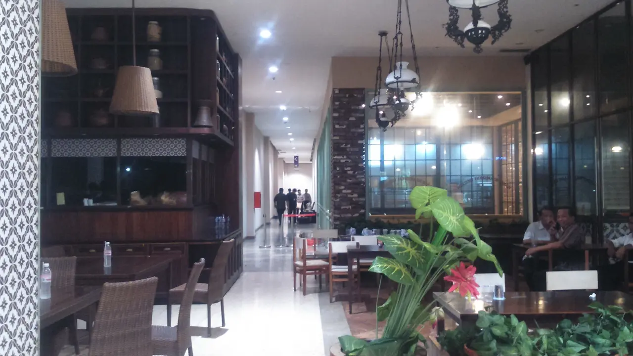 20150709-ledakan-alam sutera-tangerang