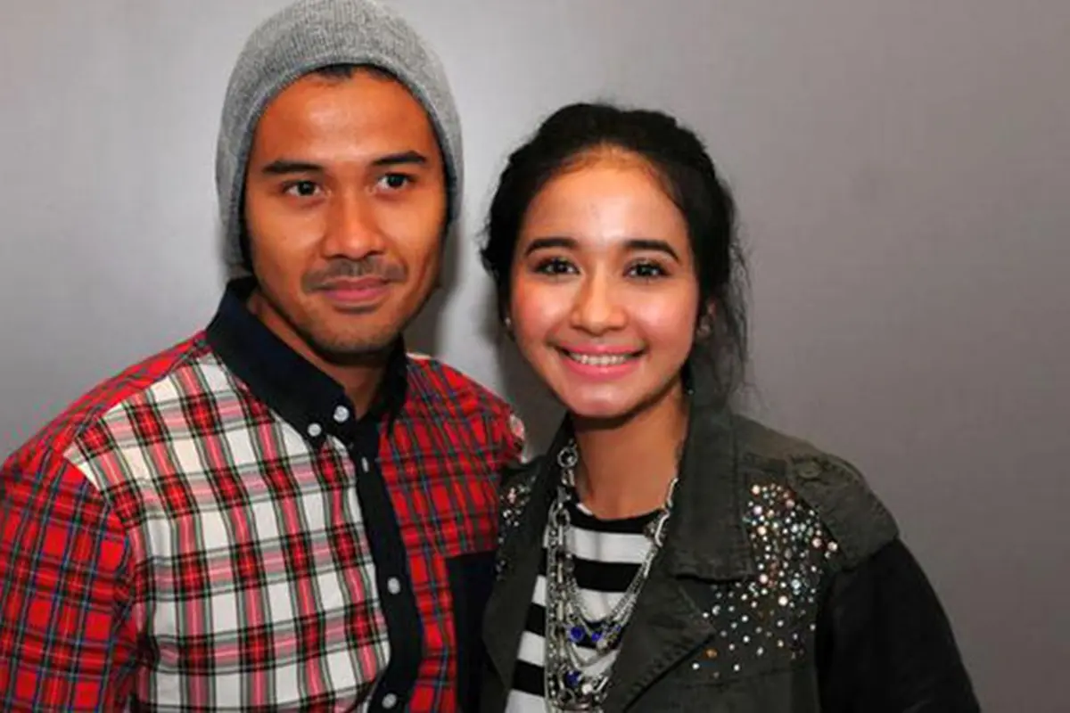[Bintang] Seleb Ini Pernah Menghiasi Hati Chicco Jerikho. Gaya Terkece?