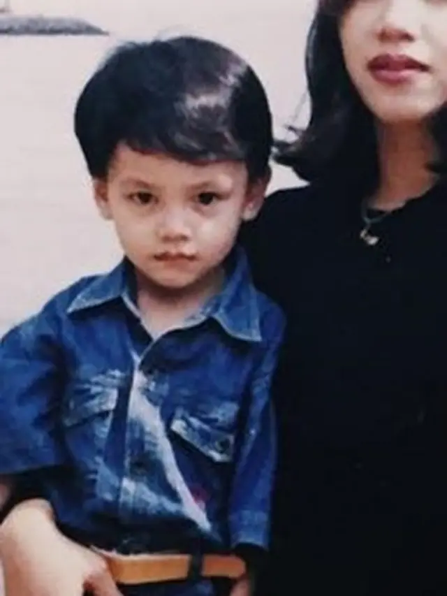 6 Foto Masa Kecil Jefri Nichol, Gaya Rambut Berponi Curi Perhatian