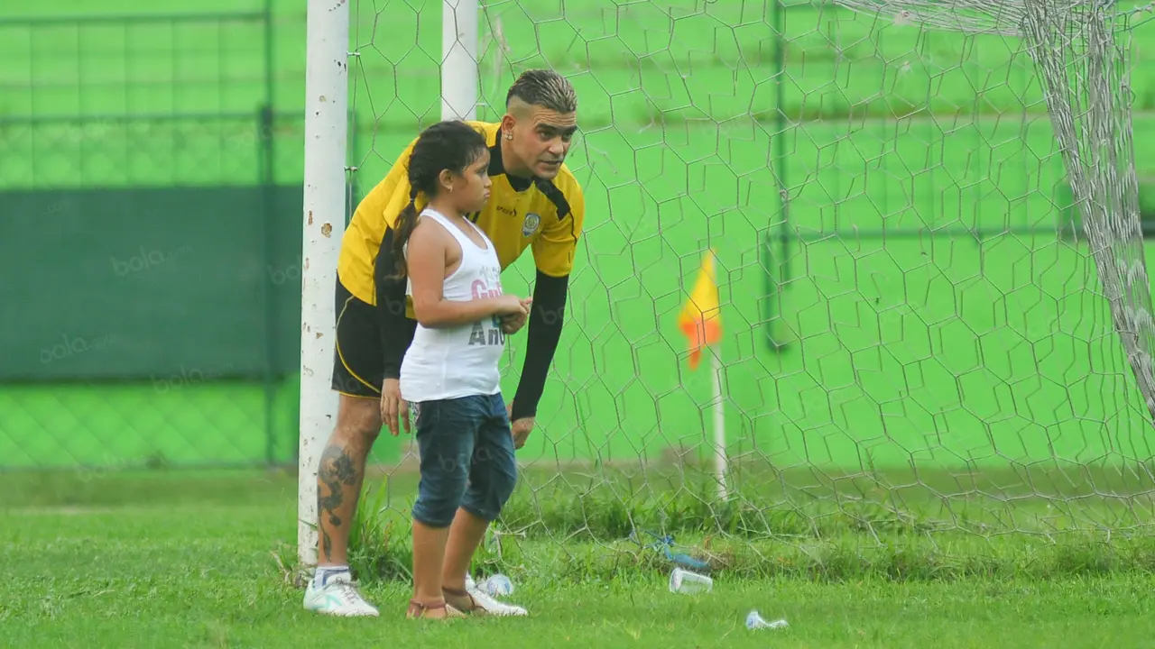 Cristian Gonzales
