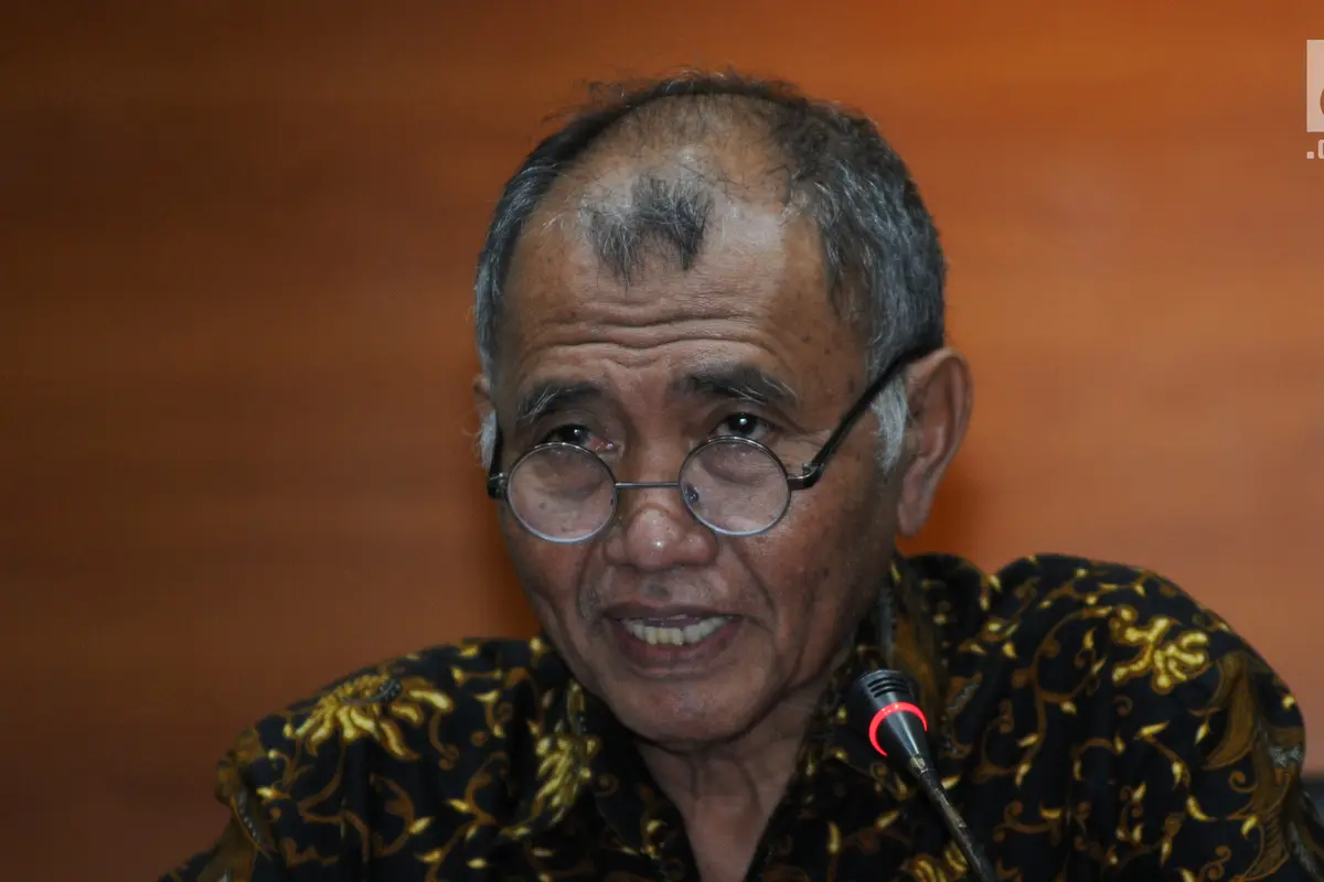 Barang Bukti Dugaan Korupsi Impor Bawang Putih