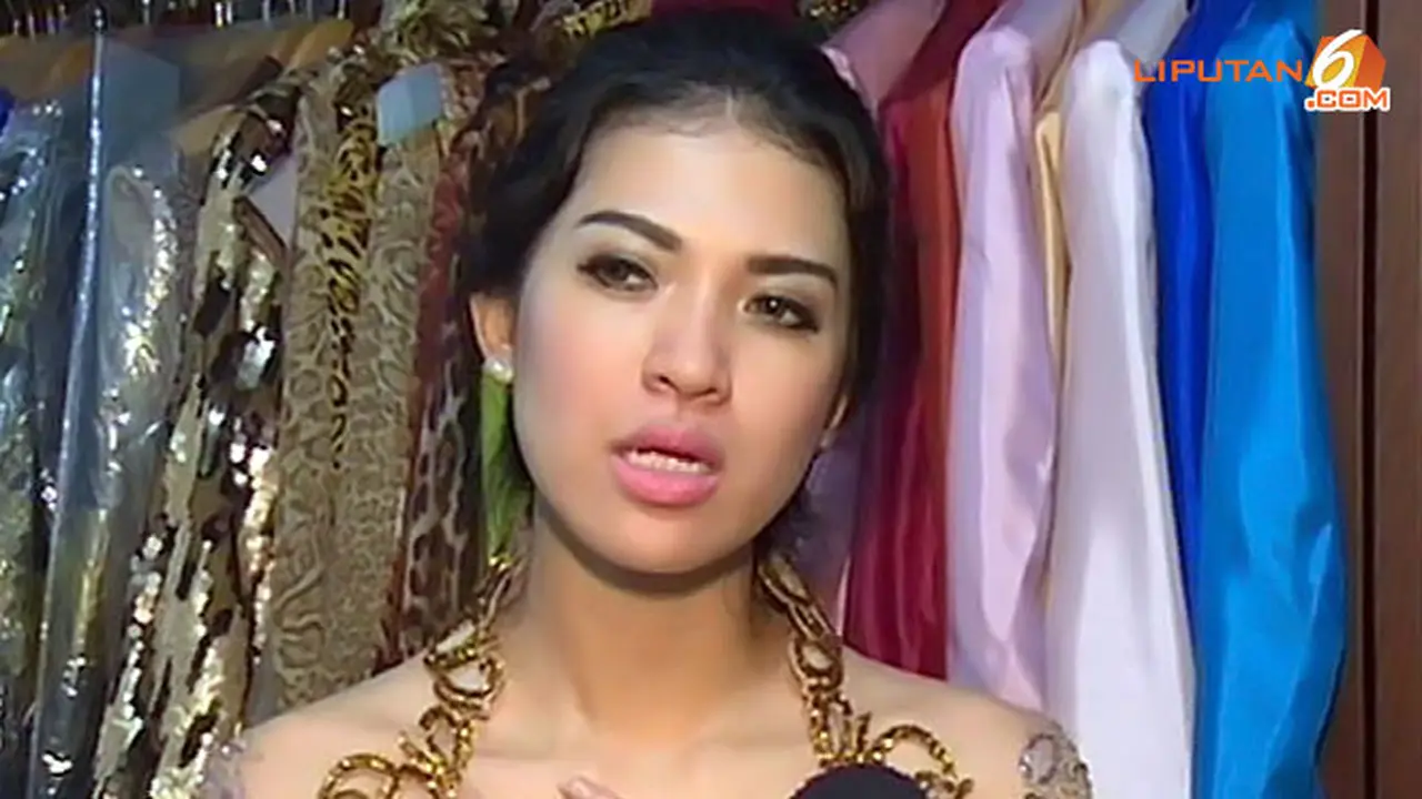 delia-septianti-2-131108c.jpg