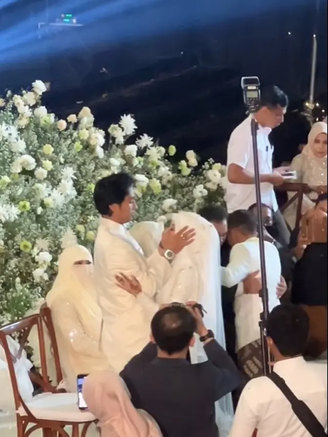 6 Potret Abidzar di Momen Pernikahan Adiba Khanza dan Egy Maulana Vikri