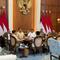 Seskab Teddy Indra Wijaya mengungkapkan isi pertemuan Presiden Prabowo Subianto dan Wakil Ketua DPR Sufmi Dasco Ahmad serta sejumlah menteri. (Foto: Biro Pers Istana)