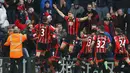 Pemain Bournemouth, Nathan Ake merayakan golnya ke gawang Liverpool pada laga Premier League di Vitality Stadium, (04/12/2016). AFC Bournemouth menang 4-3. (Reuters/Eddie Keogh)