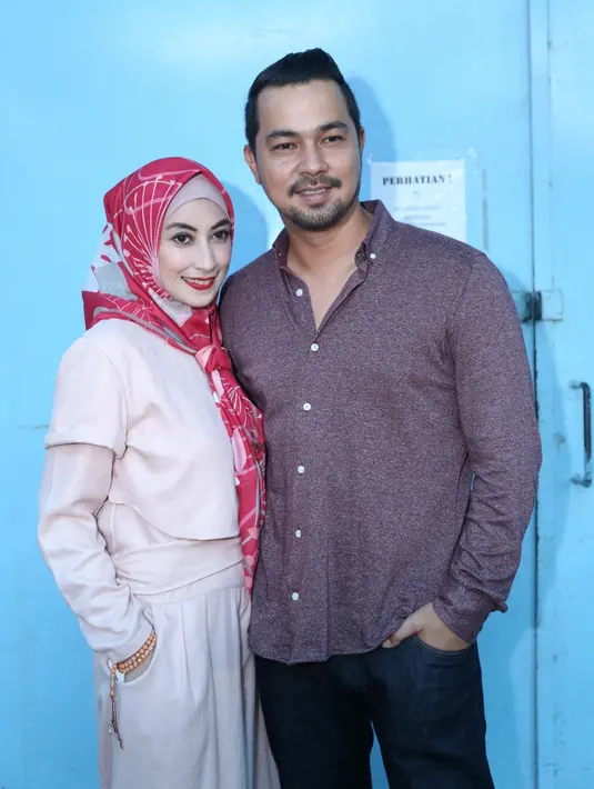 "Aku banyak belajar dari Sultan dengan mencintai kekurangan. Kalau kelebihan itu kan bonus," kata Anissa. (Nurwahyunan/Bintang.com)