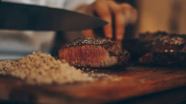 6 Jenis Pisau Berdasarkan Bagian Daging yang Dipotong