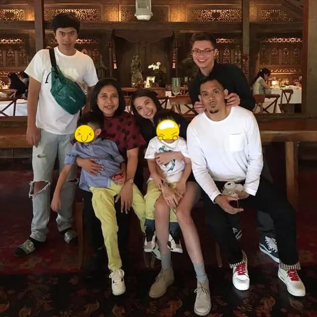 Adik Jadi Korban Pemukulan di Tol, Ini 6 Potret Verlita Evelyn dan Justin Frederick