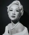 Bunga Citra Lestari kembali eksplorasi gaya dengan tampil menjadi sosok Marilyn Monroe. [@itsmebcl]