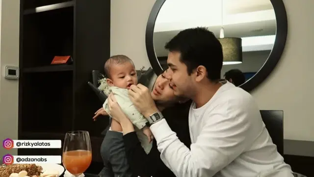 6 Momen Perayaan Anniversary Pernikahan Rizky Alatas dan Adzana Bing Slamet, Romantis