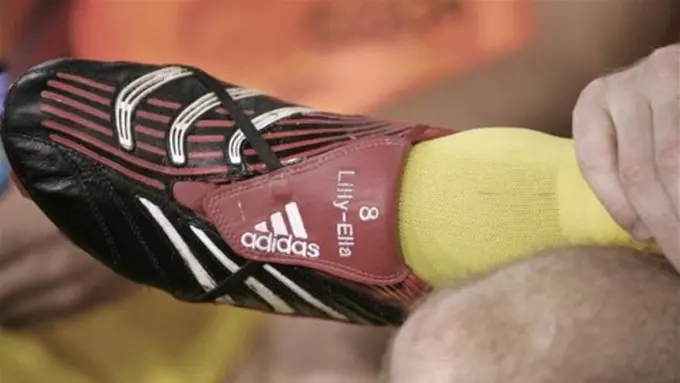 Koleksi Sepatu Mantan Gelandang Liverpool, Steven Gerrard