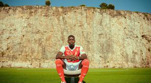 Gelandang asal Prancis, Paul Pogba, bergabung bersama AS Monaco setelah menandatangani kontrak berdurasi dua tahun. (@AS Monaco)