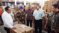 Staf Ahli Bidang Iklim Usaha dan Hubungan Antar Lembaga, Suhanto terbang ke Jayapura untuk menghadiri rapat koordinasi daerah (Rakorda) terkait ketersediaan pasokan dan stabilisasi harga bahan pokok.