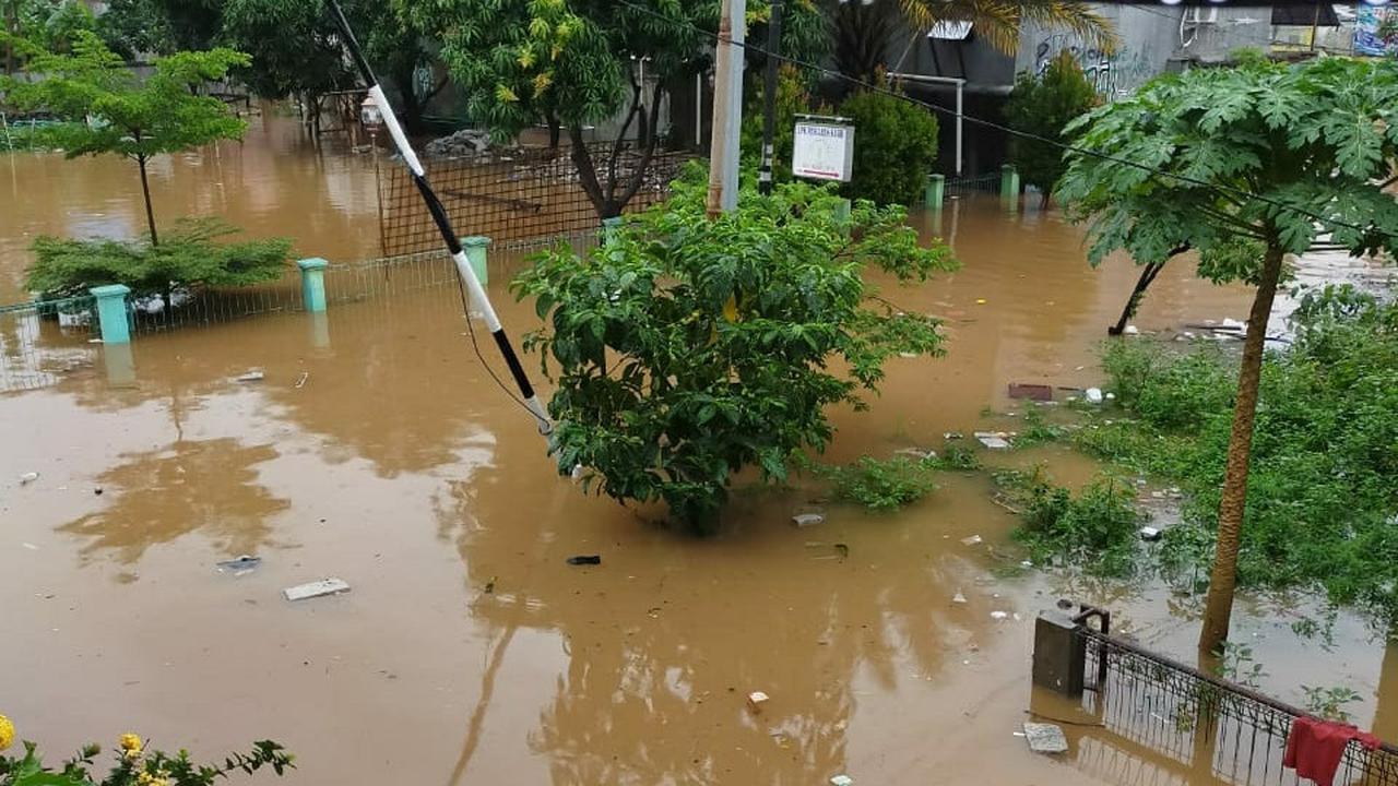 Banjir rendam permukiman di Bojongkulur, Kecamatan Gunungputri, Kabupaten Bogor