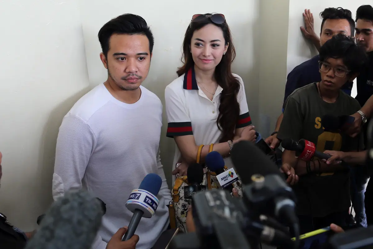 [Bintang] Roby Geisha dan Istri