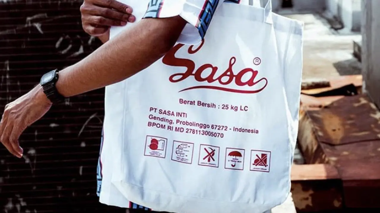 Nikmatnya Rasa Micin dari Monosodium Glutamat dalam Koleksi Busana