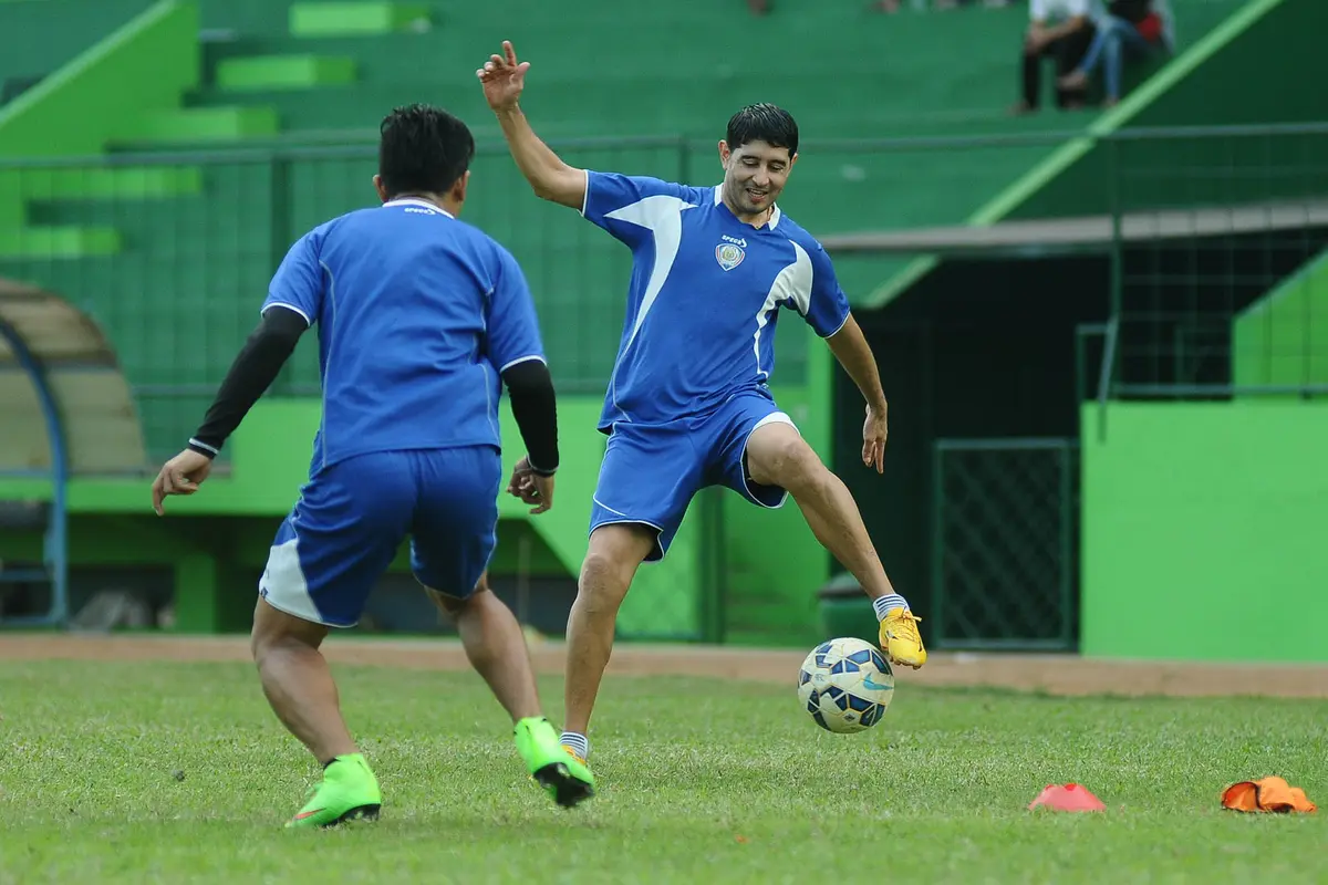 Arema Cronus Esteban Vizcarra
