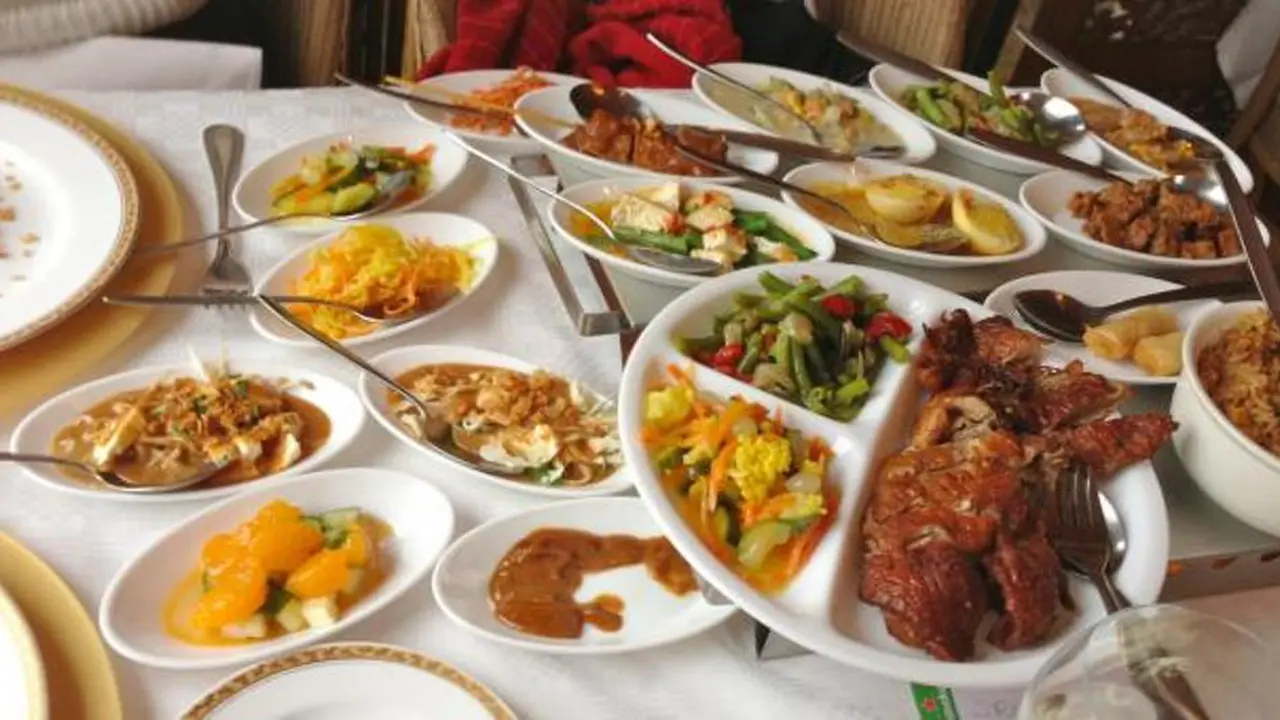 5 Makanan Paling Lezat dari Lima Kota di Indonesia