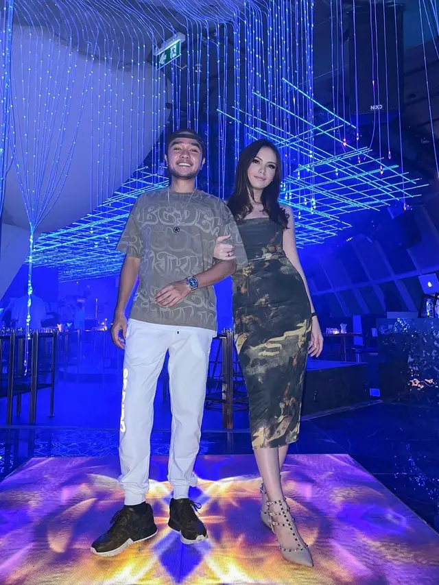 Hampir 3 Tahun Pacaran, Ini 6 Potret Terbaru Abash Mantan Lucinta Luna Bareng Kekasih