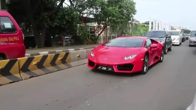 Raffi Ahmad dan Nagita Slavina nyertir Lamborghini Huracan