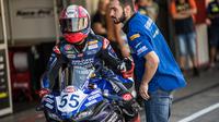 Galang Hendra kembali mengalami masalah teknis dengan motor saat ikut WSSP300 Portugal di Sirkuit Portimao (dok: Yamaha)