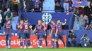 <p>Pemain Levante Jose Luis Morales (kanan) melakukan selebrasi usai mencetak gol ke gawang Sevilla pada pertandingan Liga Spanyol di Stadion Ciutat de Valencia, Valencia, Spanyol, 21 April 2022. Sevilla menang 3-2. (Jose Jordan/AFP)</p>