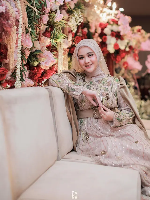 7 Potret Reza Surya dan Alifhia Fitri Gelar Pengajian 4 Bulan Kehamilan, Penuh Bahagia