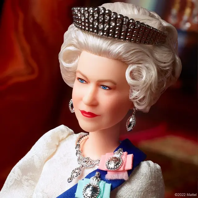 Ratu Elizabeth II Jadi Figur Boneka Barbie Terbaru, Kado Ulang Tahun ke-96