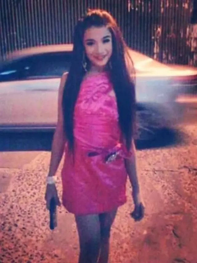 [Bintang] Foto Masa Kecil Cewek Cantik Ini Mengejutkan Netizen, Ternyata Dulunya Seorang Cowok Imut