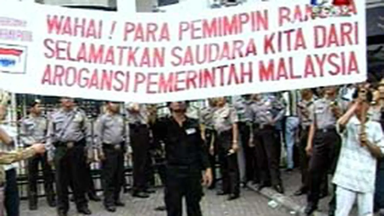 270802aDemoMalaysia.jpg