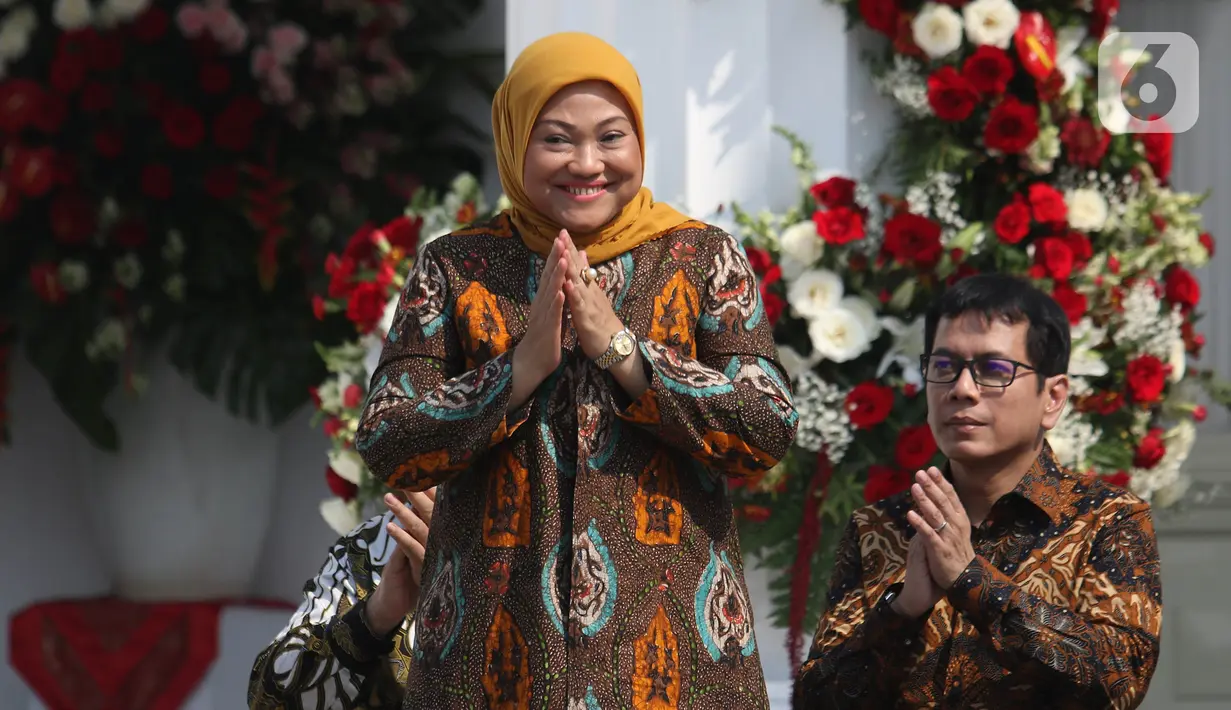 Politisi PKB Ida Fauziah saat diperkenalkan dalam pengumuman menteri Kabinet Indonesia Maju di Istana Merdeka, Jakarta, Rabu (23/10/2019). Ida Fauziah dipercaya Presiden Joko Widodo untuk menjabat sebagai Menteri Tenaga Kerja pada Kabinet Indonesia Maju periode 2019-2014. (Liputan6.com/Angga Yuniar)