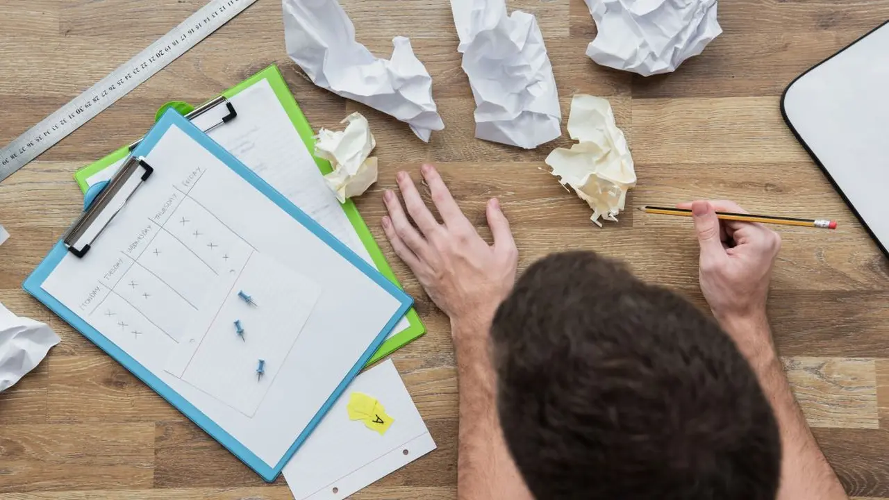 Manfaat Brain Dump yang Bikin Pikiran Lebih Tenang (photo by freepik.com)