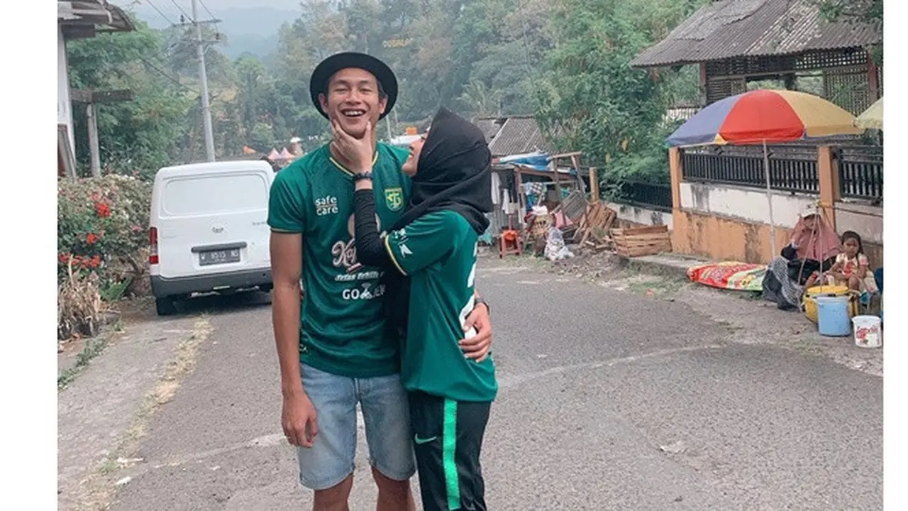5 Pesona Zerlinda Gitta, Istri Cantik Hansamu Yama yang Memesona