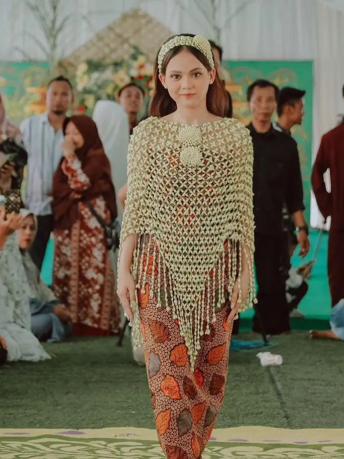 Tampilan Putri Isnari Jelang Pernikahan. [@da4_putri03]