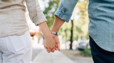 7 Hal Yang Selalu Dilakukan Pasangan Suami Istri Agar Bahagia ...