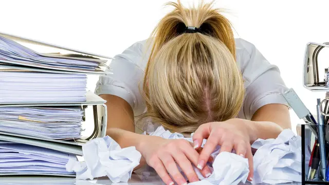 Tips Jitu Mengusir Rasa Lelah dalam Bekerja