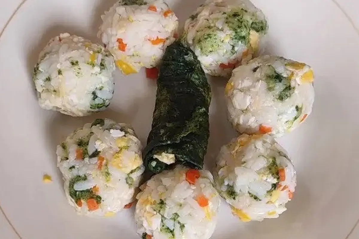 Resep bola-bola nasi sayur. (dok. Cookpad  @WidjieAst)