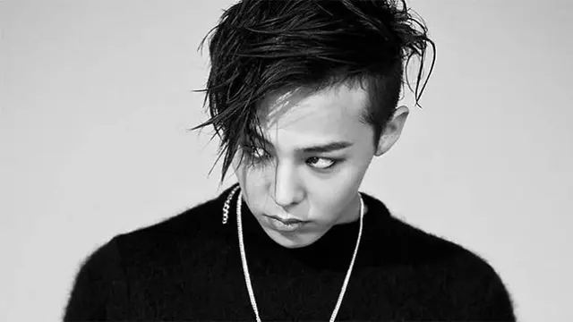 [Bintang] Cederanya Kambuh, G-Dragon Jalani Operasi Pergelangan Kaki