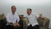 Pakaian yang dikenakan Jokowi dan JK terlihat kompak, keduanya mengenakan kemeja putih dengan celana bahan berwarna hitam Sabtu, (3/5/2014) (Liputan6.com/Herman Zakharia)