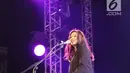 Penampilan solois asal Jakarta Danilla Riyadi selama Prambanan Jazz Festival 2019 di Komplek Taman Wisata Candi Prambanan, Jumat (5/7/2019). Danilla Riyadi menyajikan lagu seperti Berdistraksi, Ada di Sana dan AAA. (Fimela.com/Bambang E. Ros)
